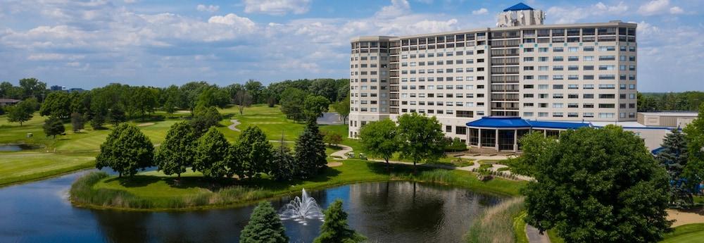 Hilton Chicago Oak Brook Hills Resort & Conference Center Exterior photo